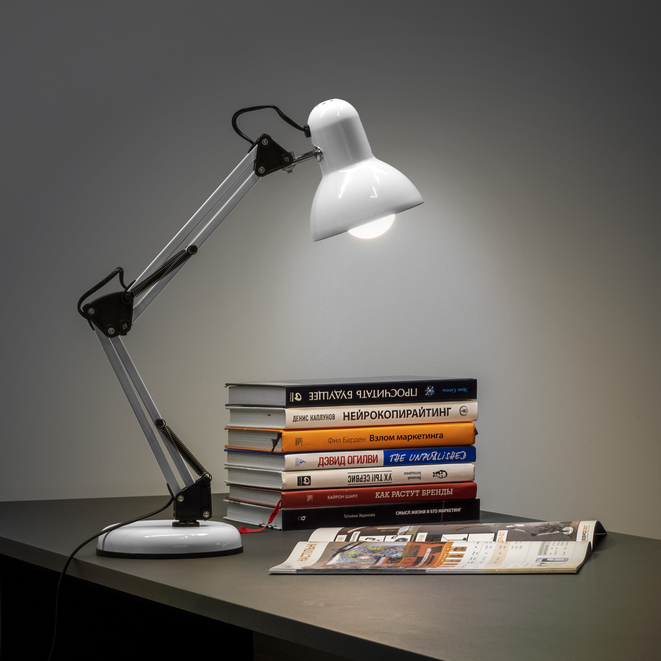 Настільна лампа Євросвітло Ridy-027 E27 біла